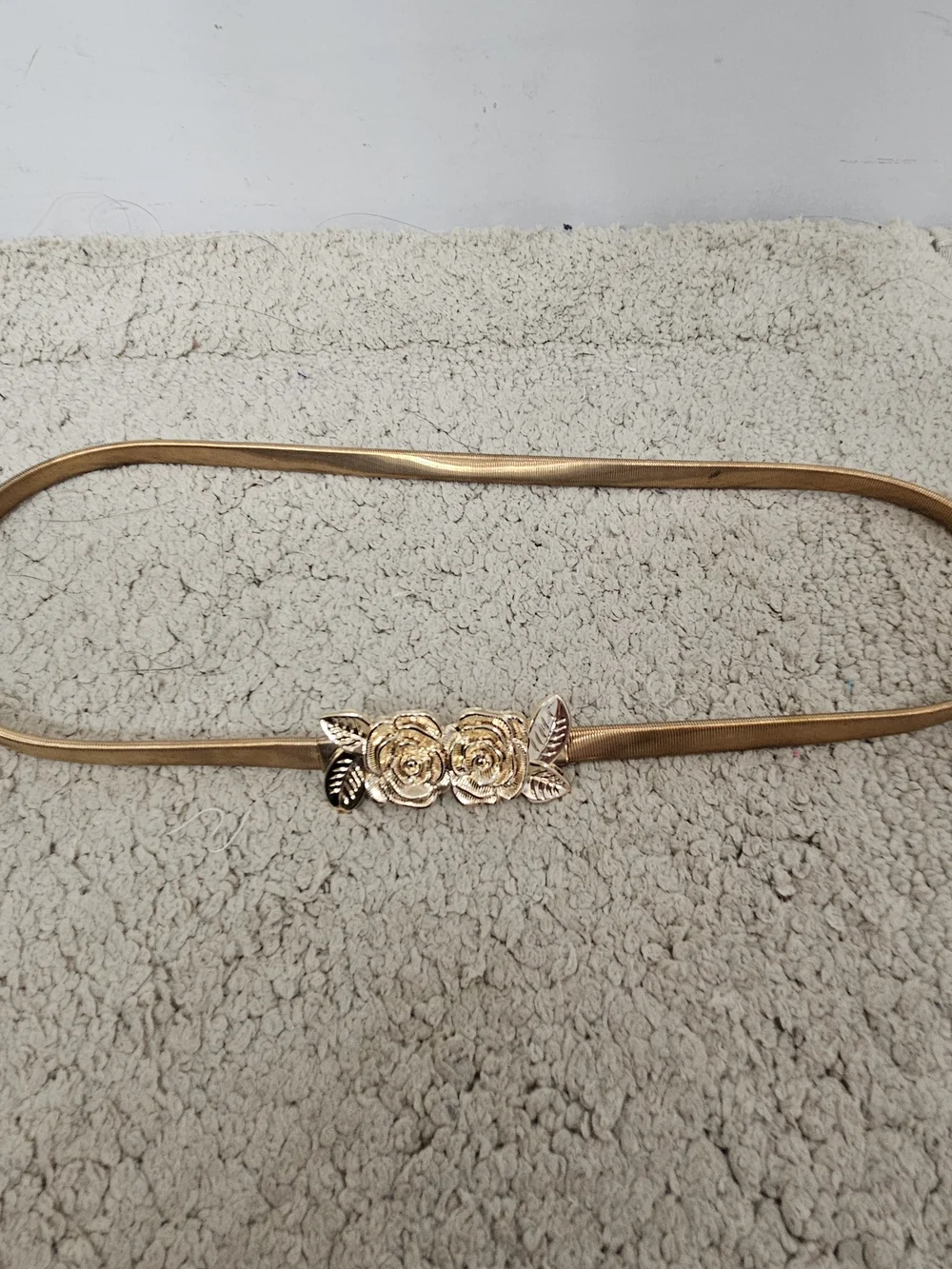 Gold-Tone Rose Flower Elastic Waist Belt Size Small NIP